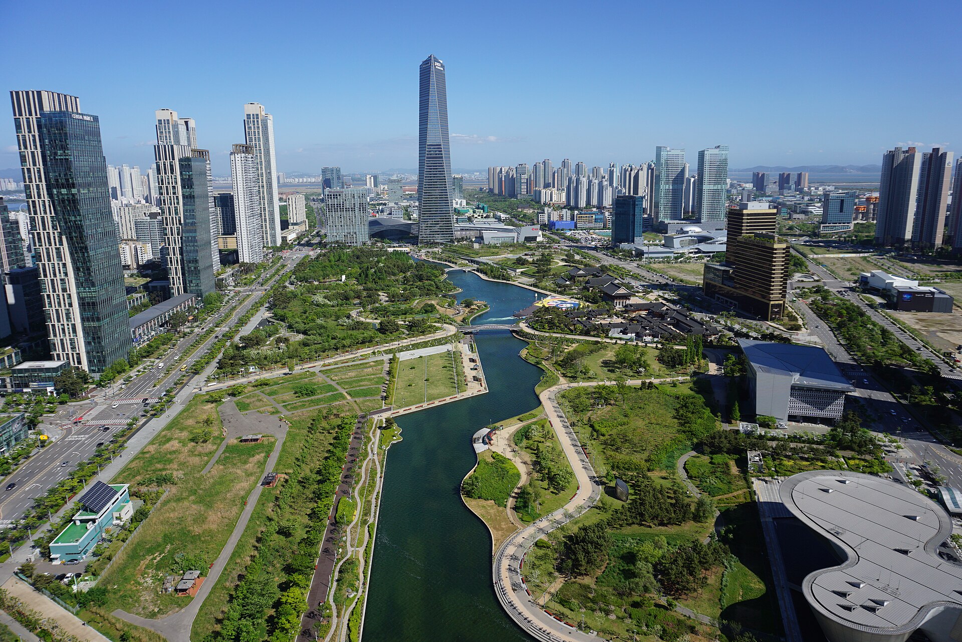 송도 센트럴파크와 스카이라인